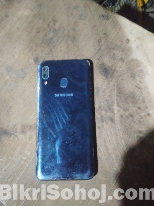 Samsung  a20